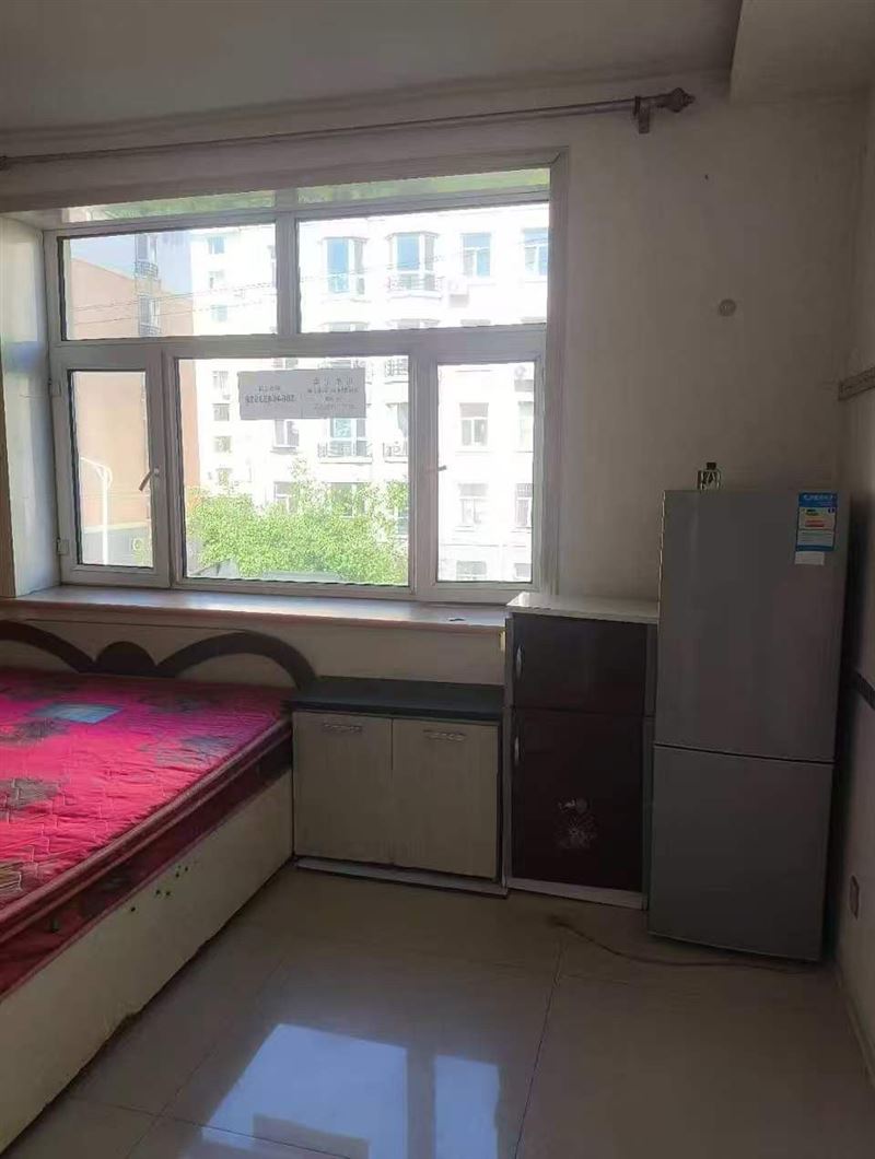 鸿福家园3楼出租