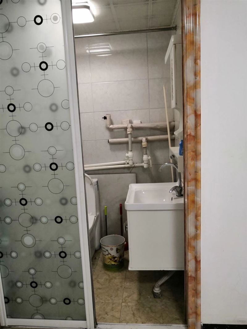 银达车库改商服住宅