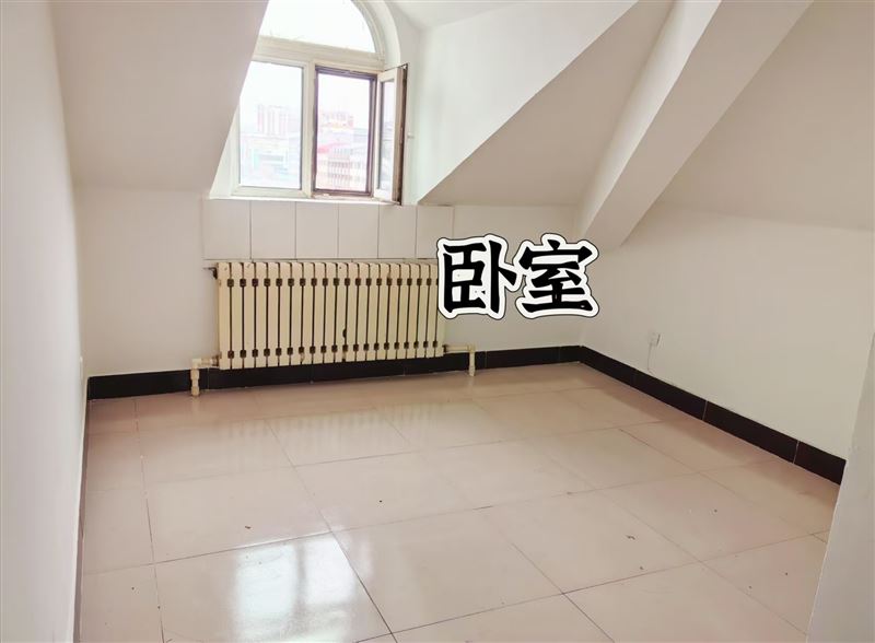 便宜卖景丰家园阁楼