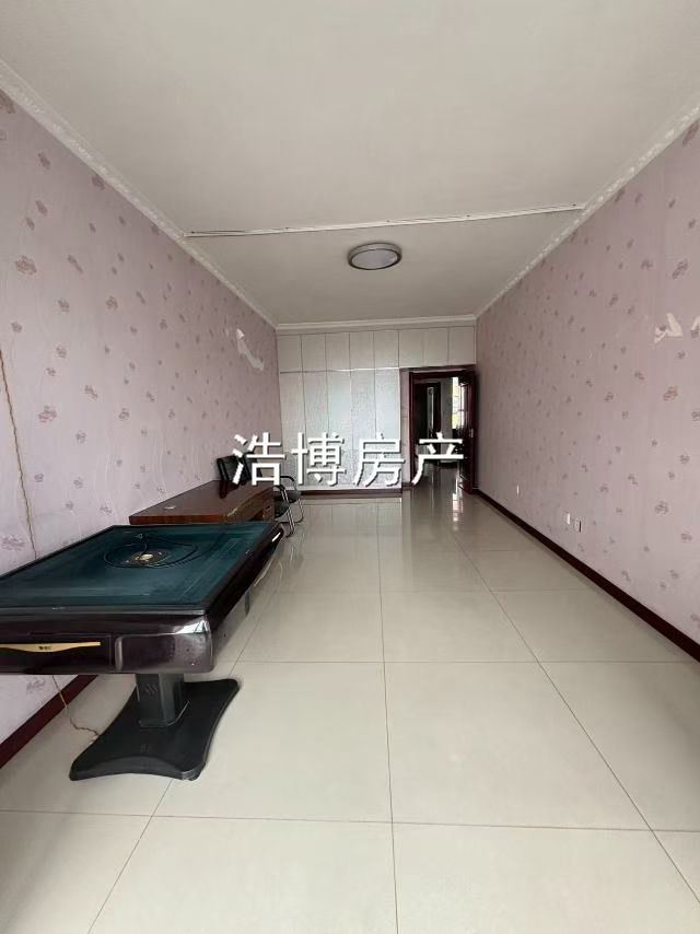 茄子河新东方A区二楼