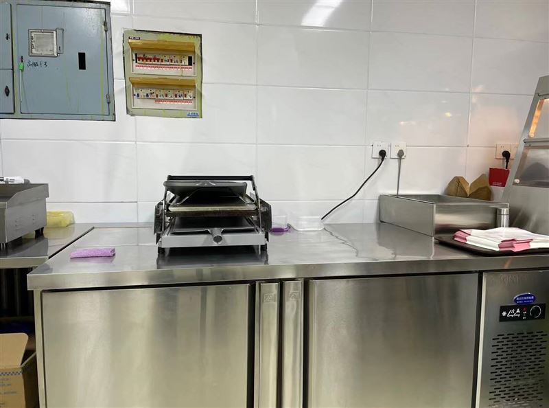 茄子河惠民堡斯丁汉堡店急兑空店急兑