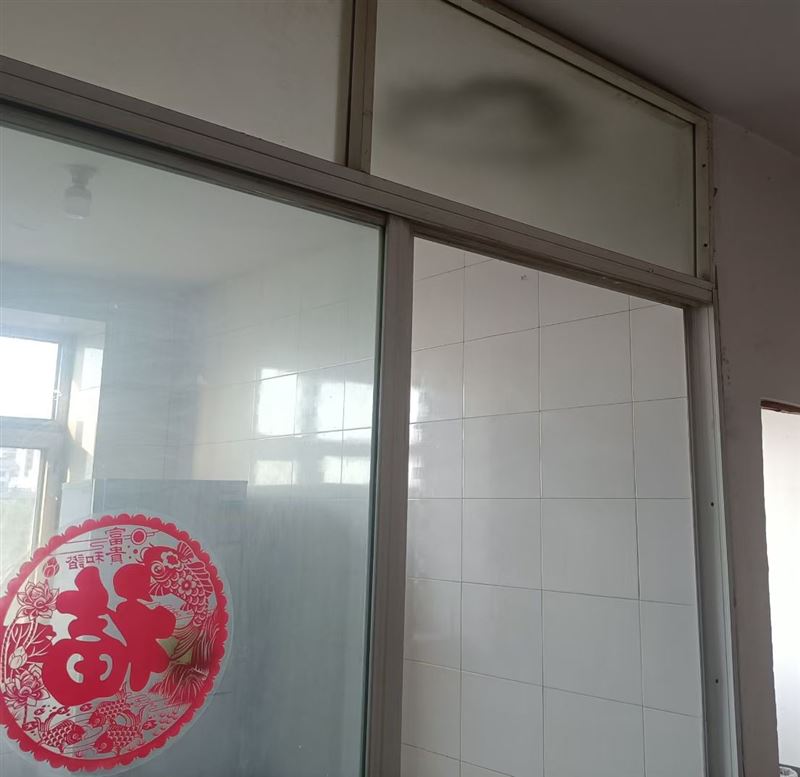 出租金厦六楼