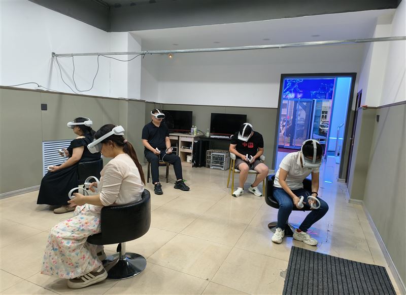 vr游戏馆出兑