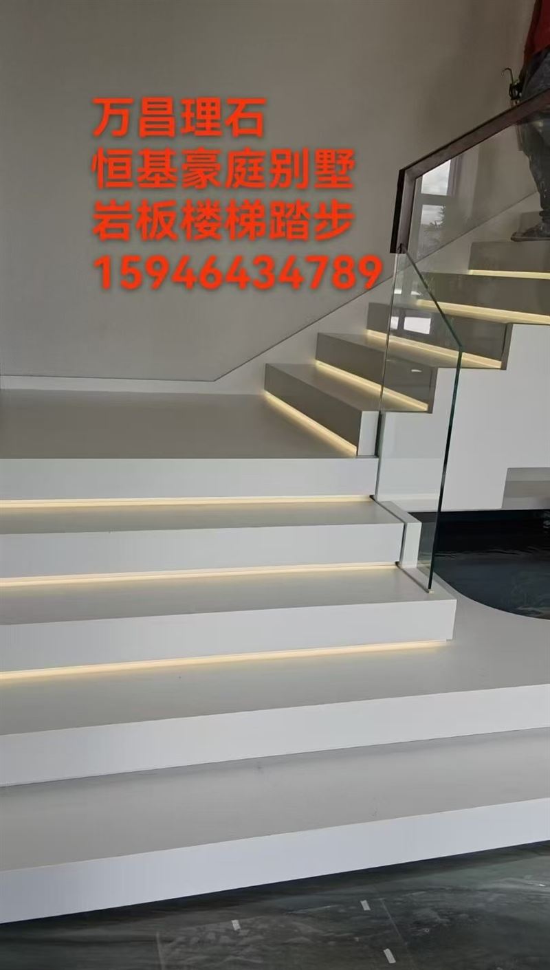 招聘女店员和男女业务员