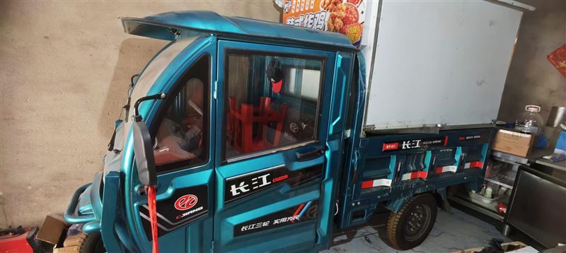 电动三轮车
