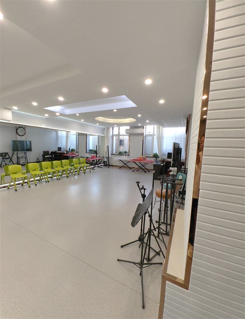 桃山区，旭日街，艳霞音乐学校二楼大教室对外招租