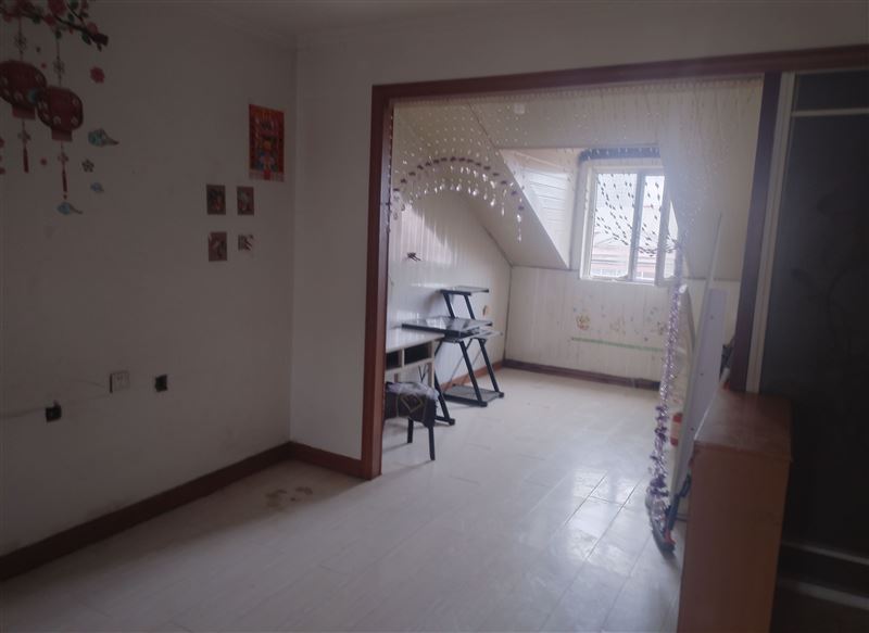 朝阳小区阁楼出租