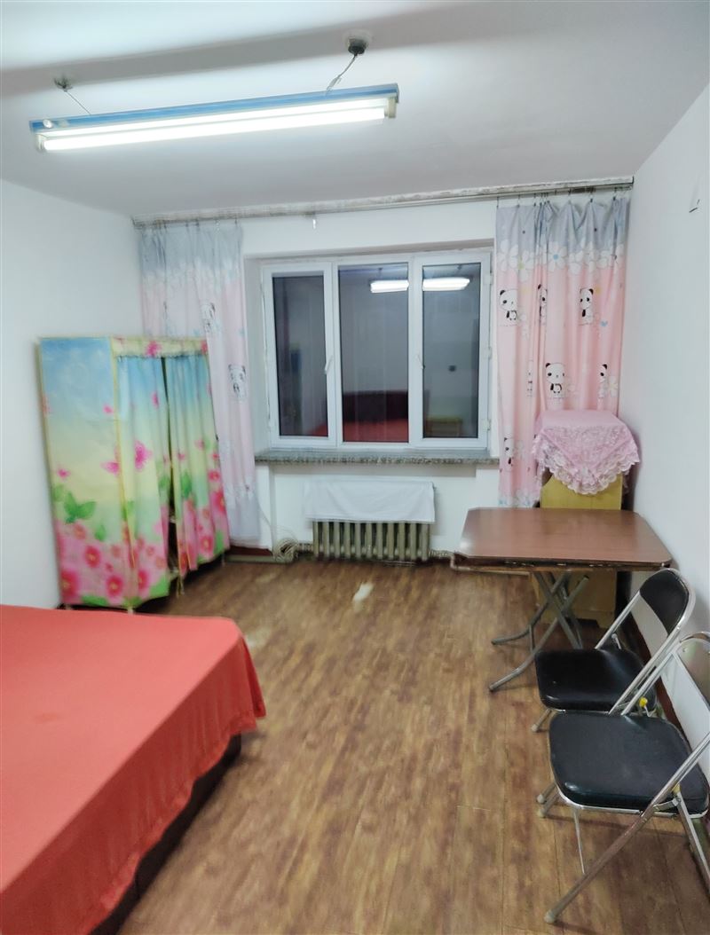 总院小区14号楼2单元603室出
