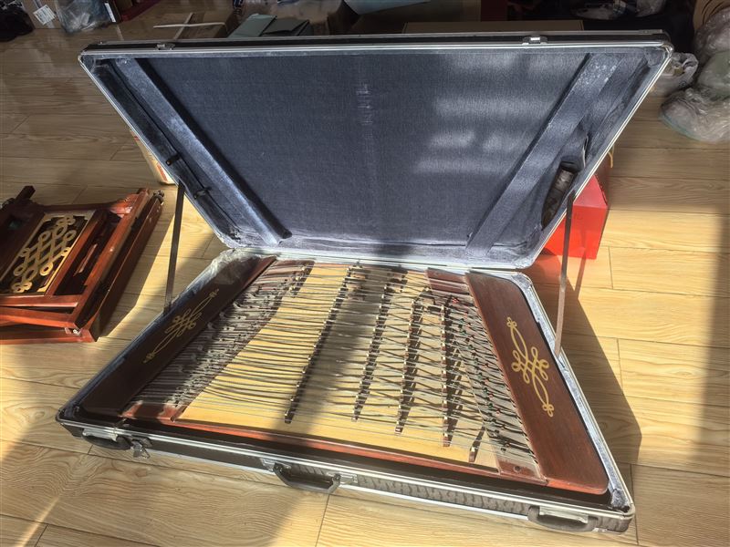 卖椅子、扬琴