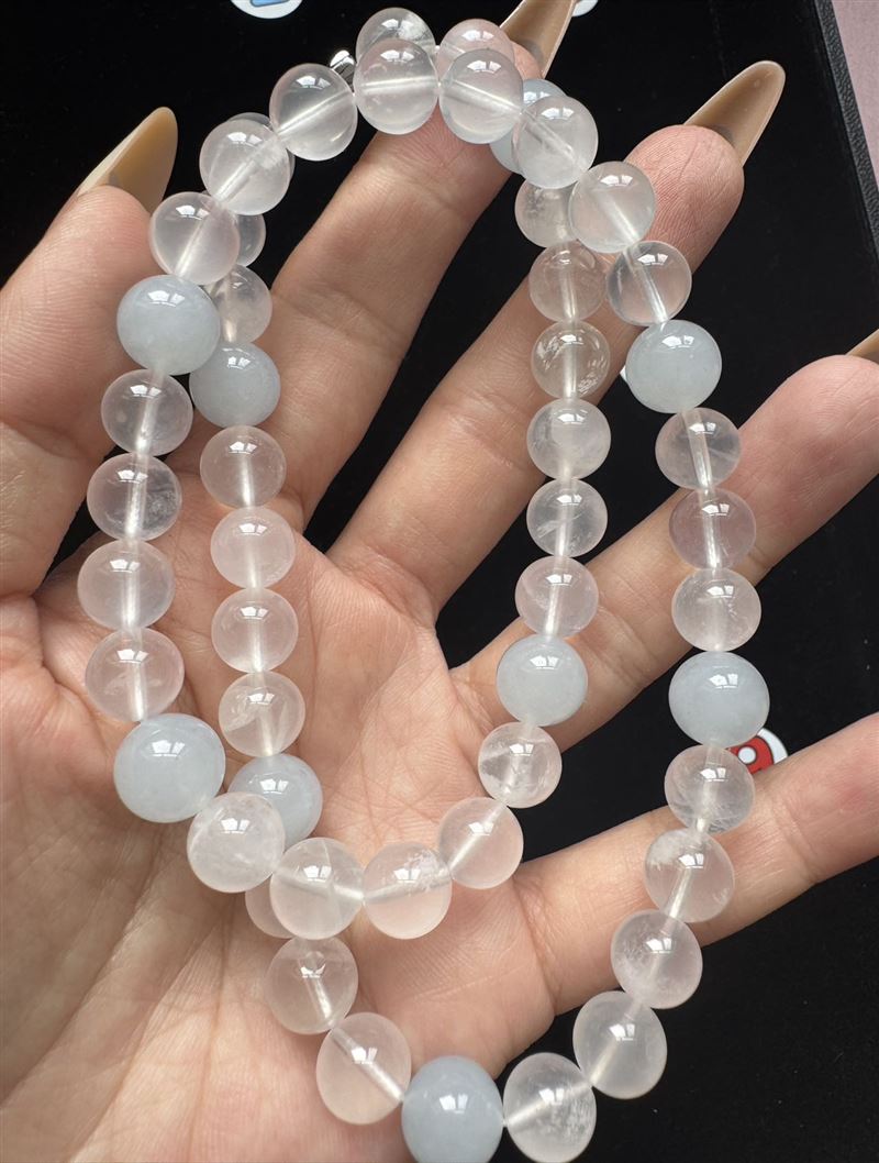 各种翡翠，水晶，玉石，玛瑙，设计款珠宝，